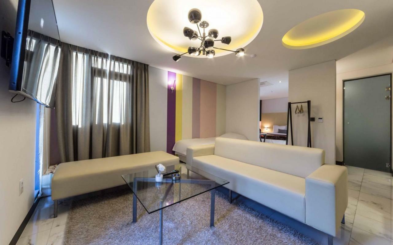 Design Hotel Ddeul& Osan Exterior photo